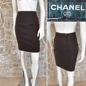 Gorgeous Vintage 1980s Chanel Wool Skirt with Silk Lining and CC Button